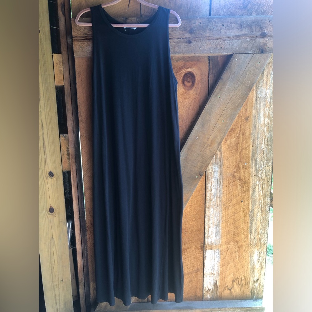 Carly Jean Black Sheath Maxi Dress